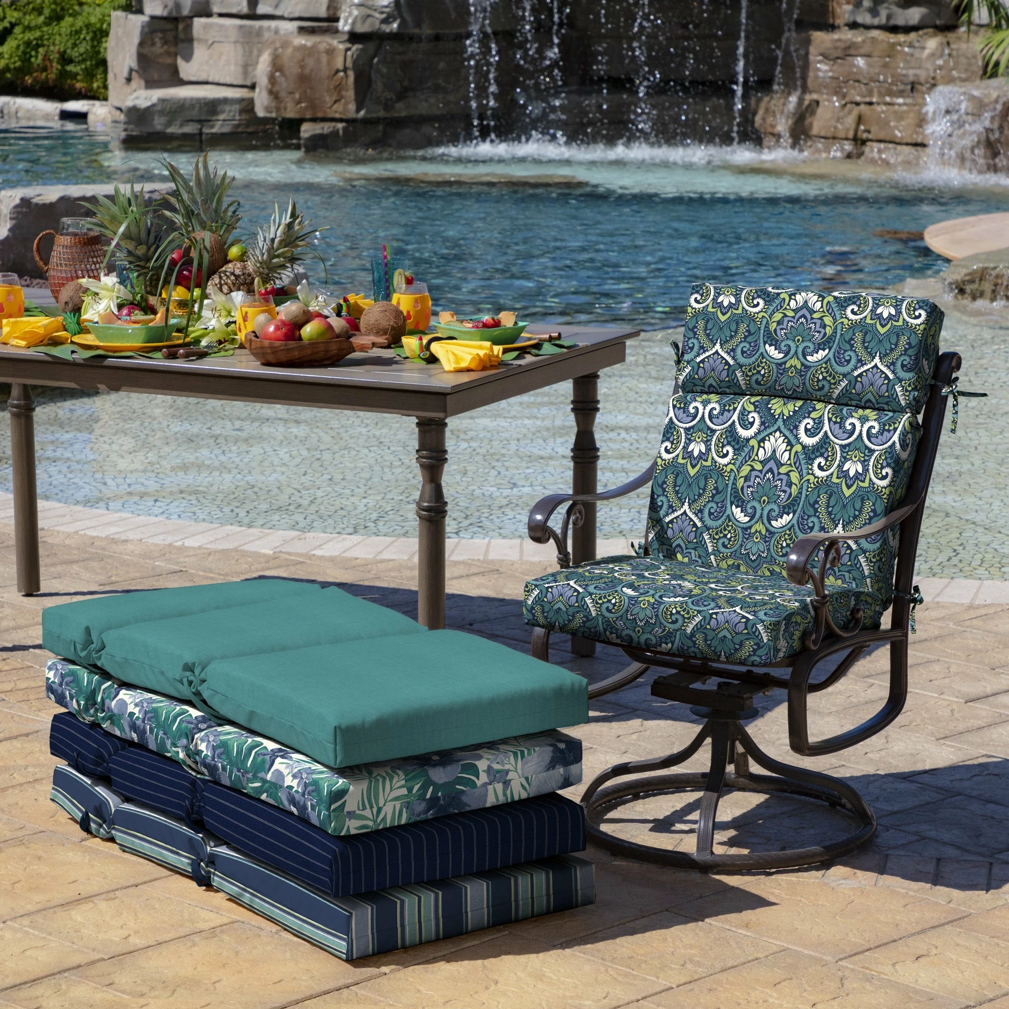 Outlet 🔥 Arden Selections Leala Sapphire Blue Damask Outdoor Dining Chair Cushion - 44 In L X 21 In W X 4.5 In H ⭐ 5 Outlet 🔥 Arden Selections Leala Sapphire Blue Damask Outdoor Dining Chair Cushion - 44 In L X 21 In W X 4.5 In H ⭐ - Image 5